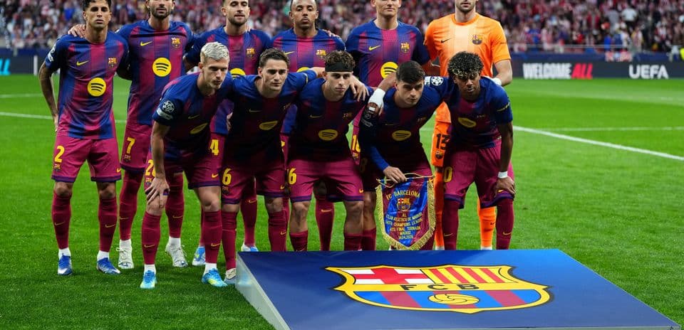 Barcelona Defender Jules Koundé Faces Big Choice as Tottenham Leads Transfer Race