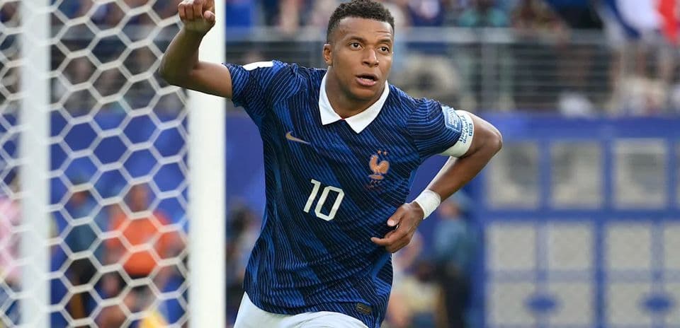 Kylian Mbappé's World Cup Goal Tally: Chasing Messi's Record