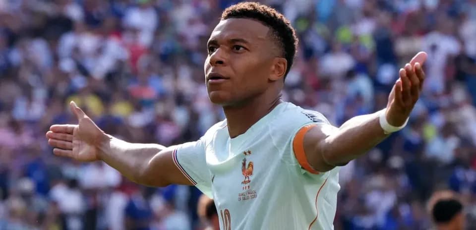 Kylian Mbappe's Speed Compared to NFL's Fastest and Other Athletes