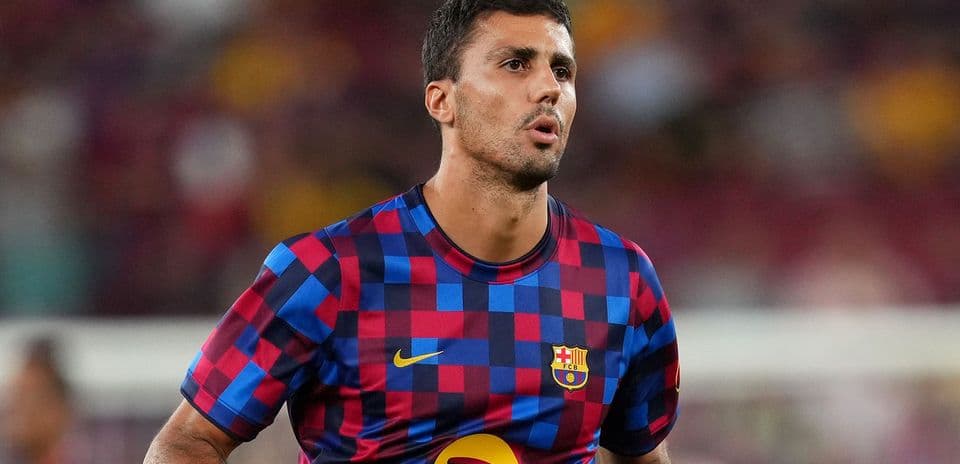 Rodri Says Barcelona Must Prioritize Solidity Over Style to Win in Europe