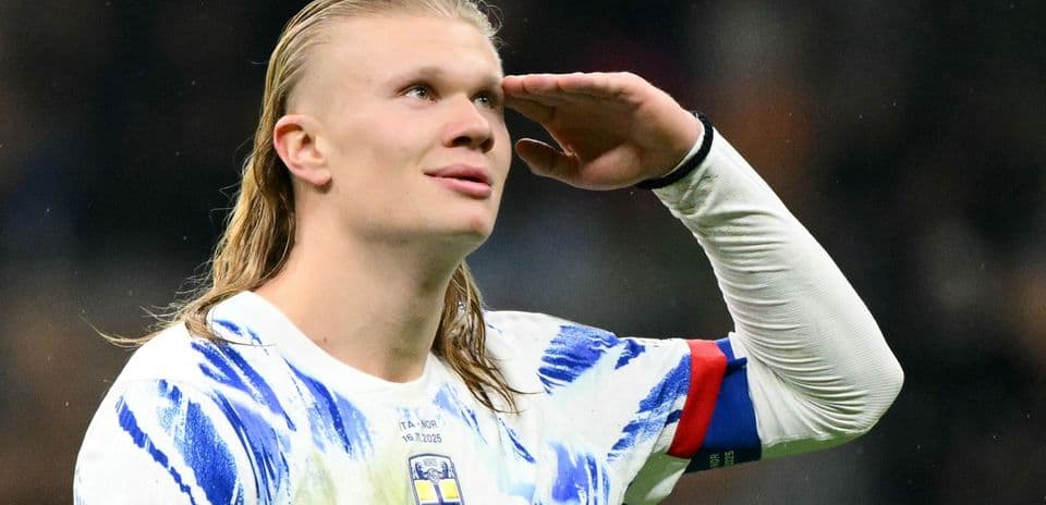 Colin Hendry on How to Challenge Erling Haaland: ‘F*ck Knows!’