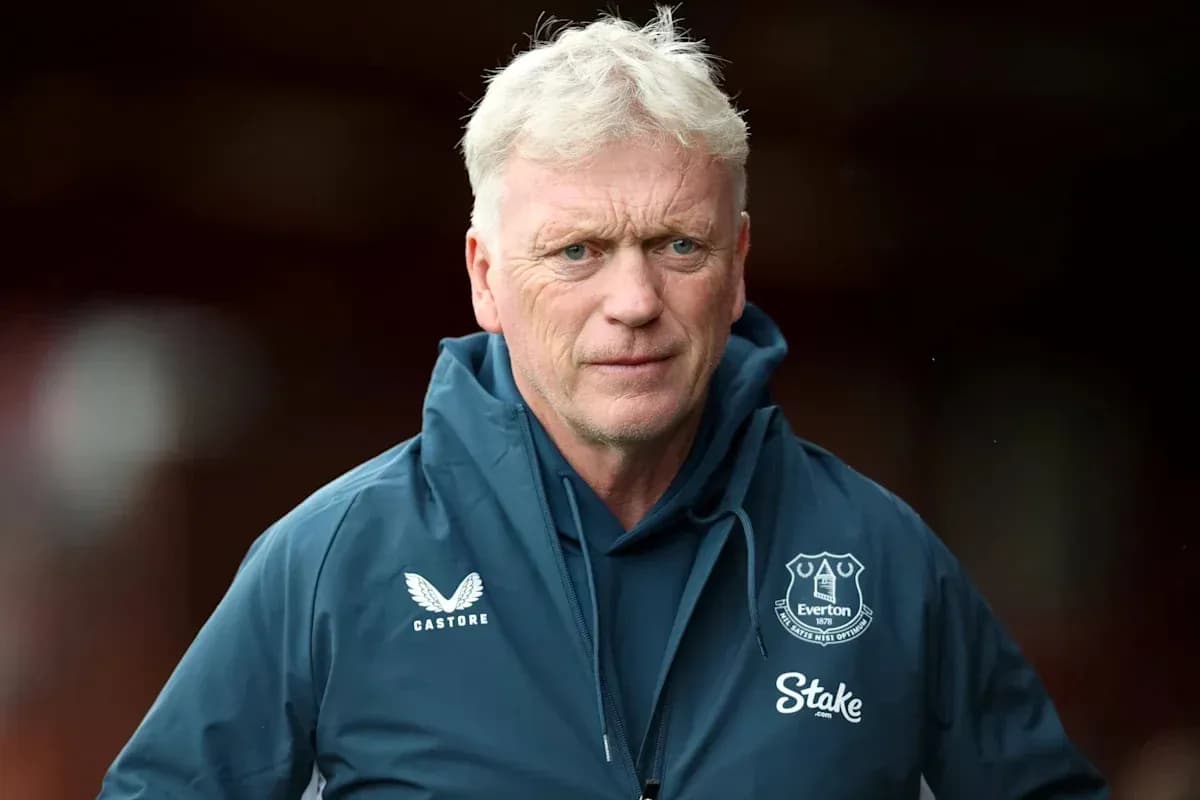Manager wearing Everton jacket before match Manager wearing Everton jacket before match