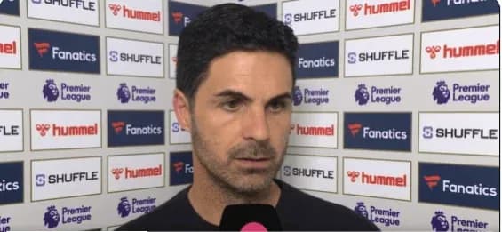 Manager speaking at post-match interview backdrop Manager speaking at post-match interview backdrop