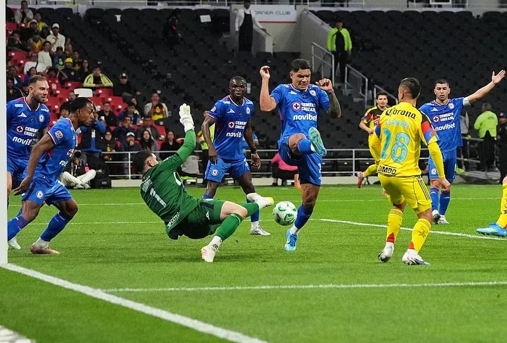 Cruz Azul player attempting a shot on goal Cruz Azul player attempting a shot on goal