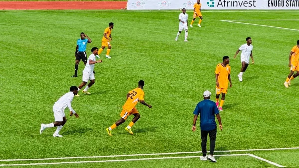 Players in action during AS Sobemap vs Enugu Rangers Players in action during AS Sobemap vs Enugu Rangers