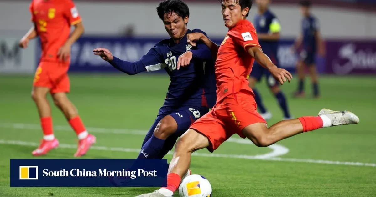 Players competing for the ball during a match Players competing for the ball during a match