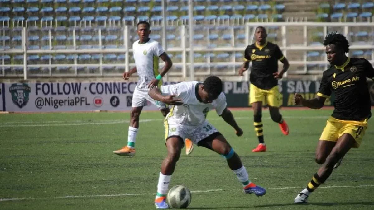 Players competing during Enugu Rangers match Players competing during Enugu Rangers match