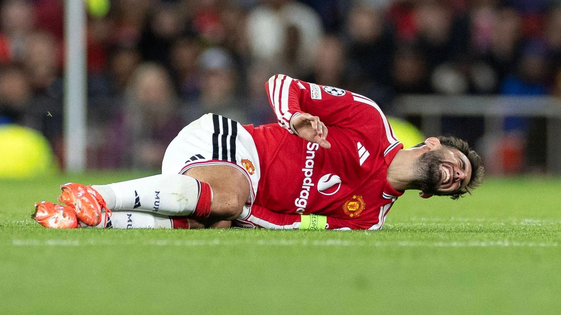 Player on the ground injured during match Player on the ground injured during match