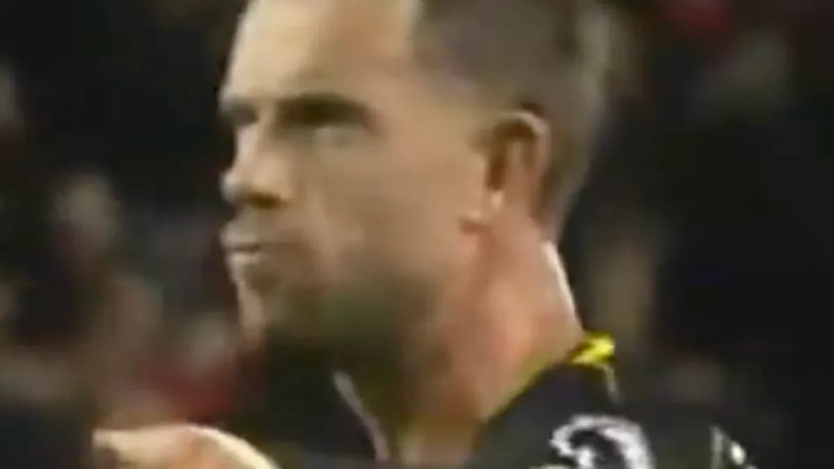 Player gesturing during a match Player gesturing during a match