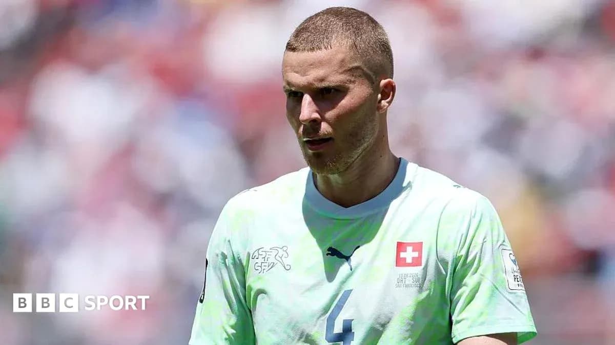 Player in light green jersey during match Player in light green jersey during match