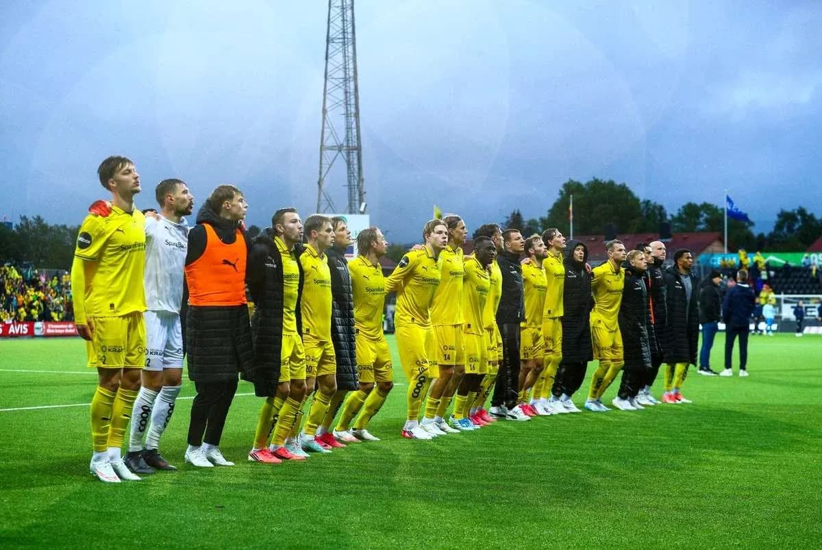 Bodo/Glimt players lined up before the match Bodo/Glimt players lined up before the match