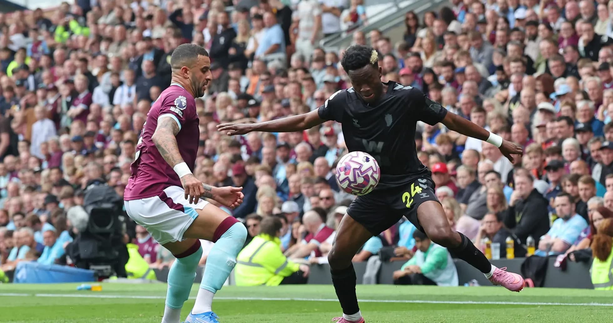 Sunderland's Tactical Mastery Over Burnley.webp Sunderland's Tactical Mastery Over Burnley.webp