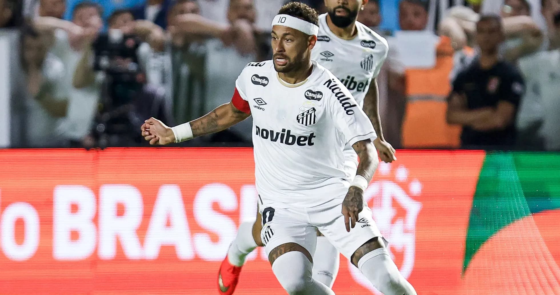 Neymar celebrating a goal for Santos FC Neymar celebrating a goal for Santos FC