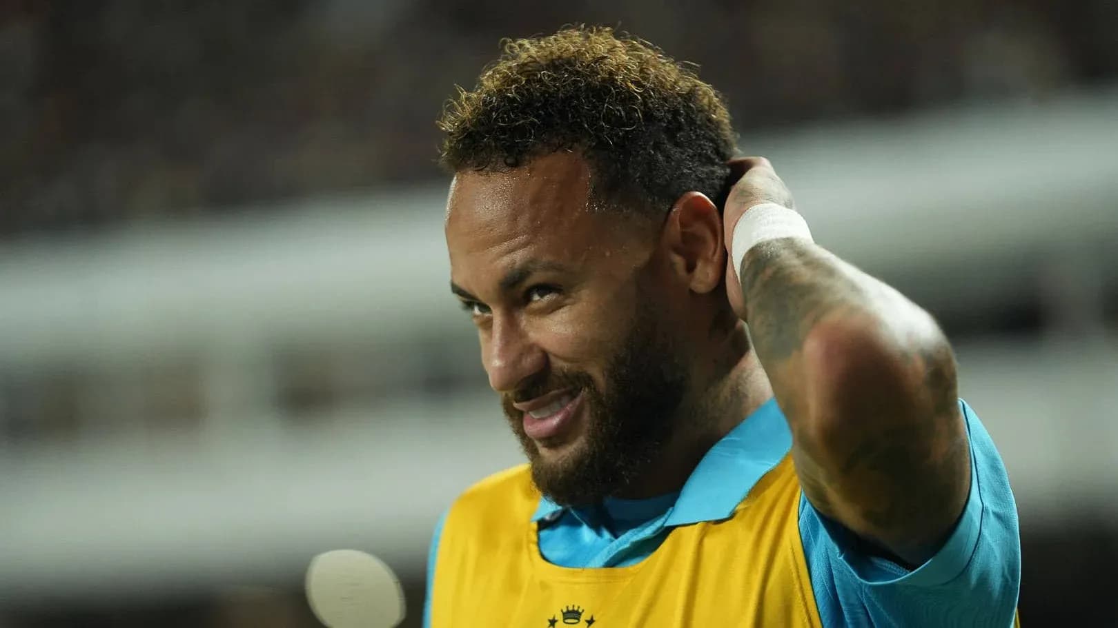 Neymar adjusting his hair on the sideline Neymar adjusting his hair on the sideline