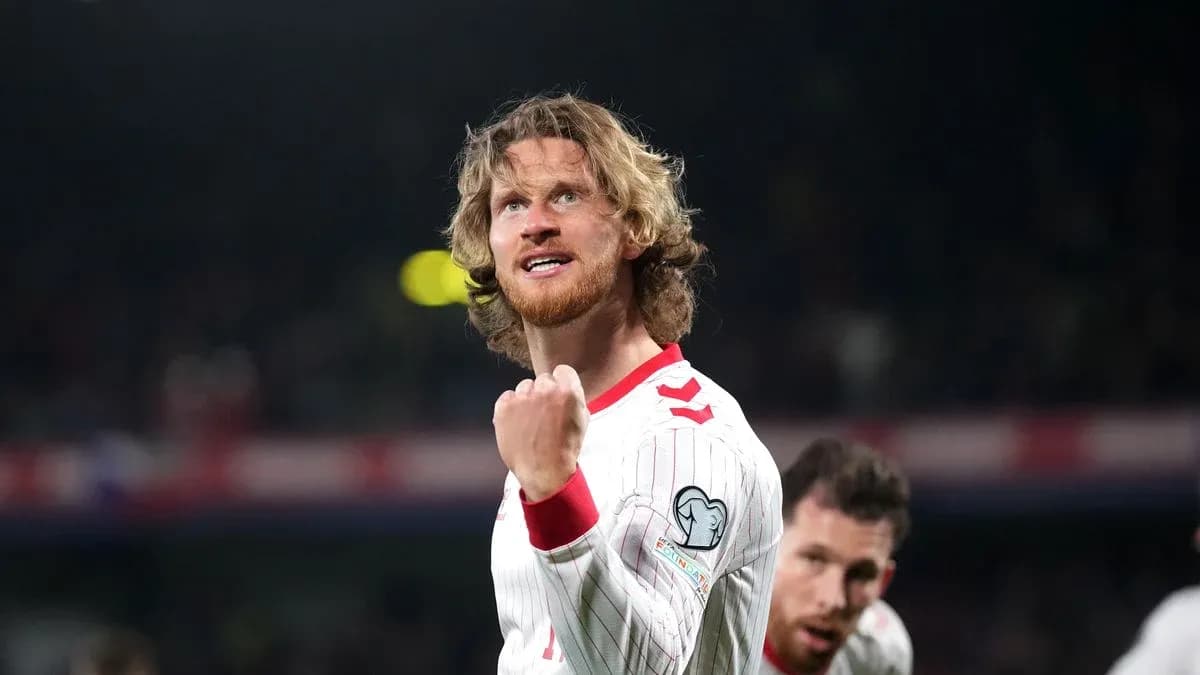 Player celebrating with fist pump during match Player celebrating with fist pump during match