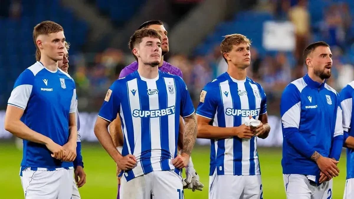 Lech Poznan players during UEFA Europa League match Lech Poznan players during UEFA Europa League match