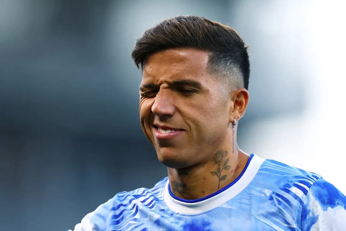 Player squinting during warm-up before match Player squinting during warm-up before match
