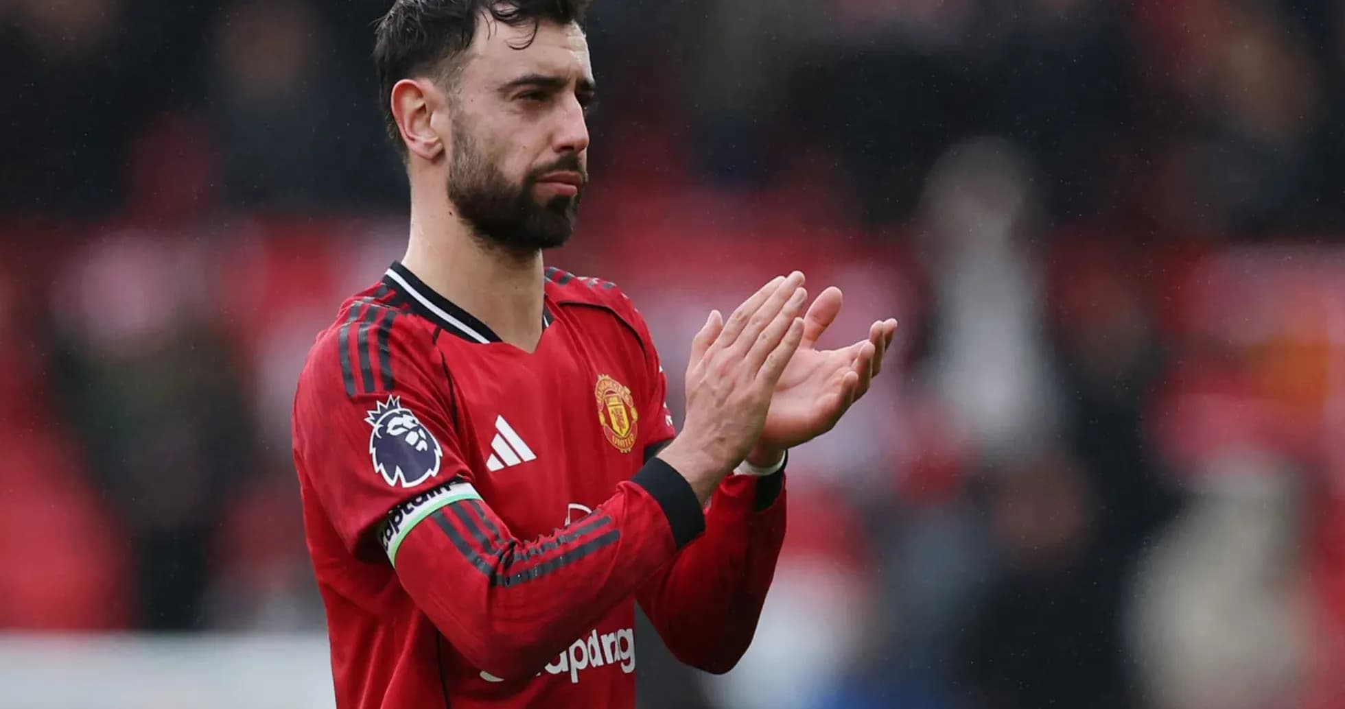 Bruno Fernandes applauding fans after match Bruno Fernandes applauding fans after match