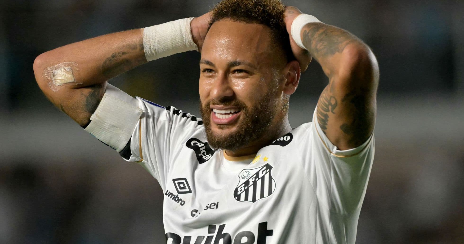 Cuca Plans Discussion with Neymar Amid Suspension Worries as Santos Struggles Without Him Cuca Plans Discussion with Neymar Amid Suspension Worries as Santos Struggles Without Him