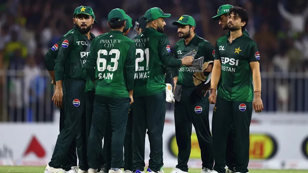 Faheem Ashraf's Relay Catch in Rawalpindi Saves Saad Baig on Debut Faheem Ashraf's Relay Catch in Rawalpindi Saves Saad Baig on Debut