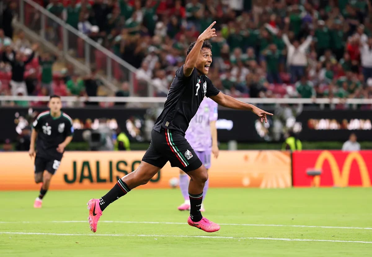 Mexico Tops Group A with Win Over South Korea, Secures World Cup Knockout Spot Mexico Tops Group A with Win Over South Korea, Secures World Cup Knockout Spot