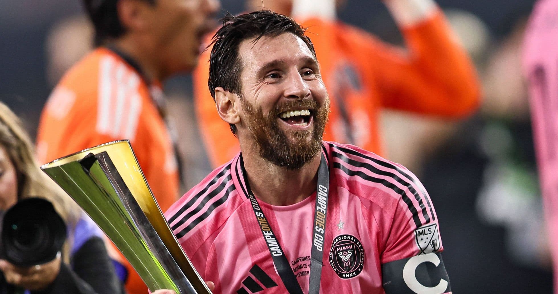 Carolina Holguin Urges Lionel Messi to Honor Eldense's Legacy After Takeover Carolina Holguin Urges Lionel Messi to Honor Eldense's Legacy After Takeover