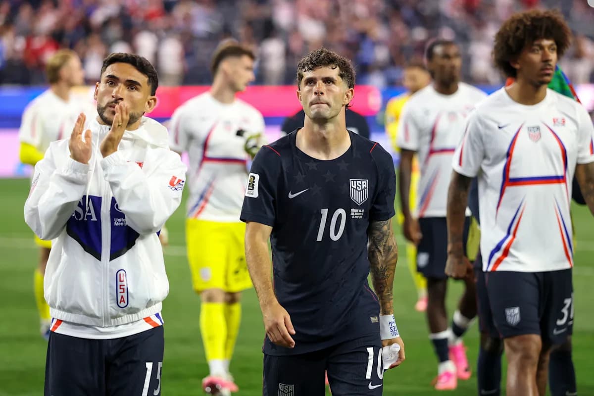 World Cup Group Play: USA Tops Group D Despite Defeat; Australia and Paraguay Advance World Cup Group Play: USA Tops Group D Despite Defeat; Australia and Paraguay Advance