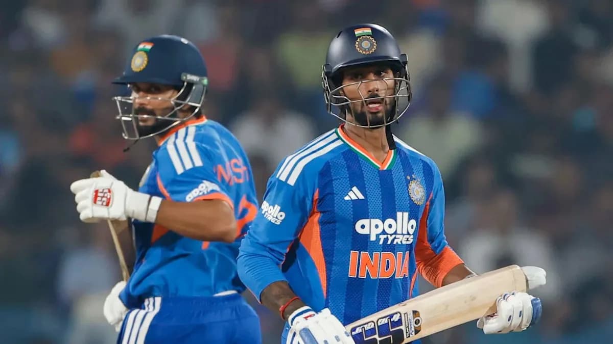 Shai Hope's Century Drives West Indies to 24-Run Win Over India in 4th T20I at Hyderabad Shai Hope's Century Drives West Indies to 24-Run Win Over India in 4th T20I at Hyderabad