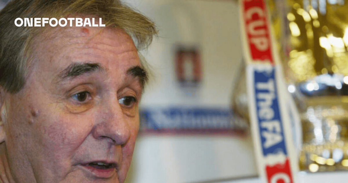 Iconic Managerial Rivalries: Clough vs Revie, Ferguson vs Wenger and Others Iconic Managerial Rivalries: Clough vs Revie, Ferguson vs Wenger and Others